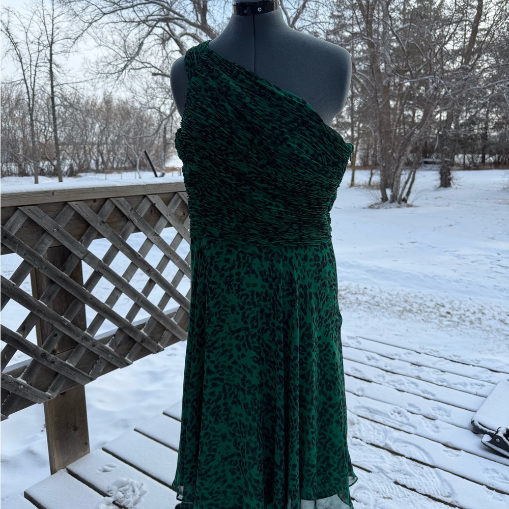 5-Halston Heritage Emerald One-Shoulder Dress - Picture 2 of 14